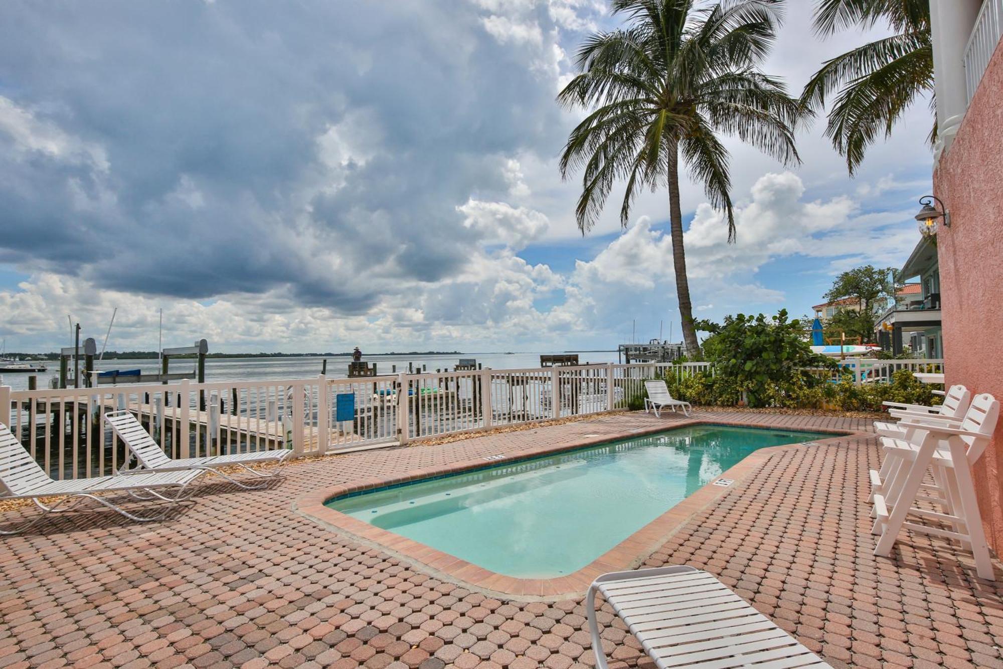 Hibiscus Hideaway B - Top Floor Unit Bradenton Beach Dış mekan fotoğraf